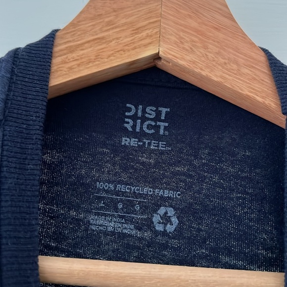 Seattle Kraken Inaugural Year T shirt - L - Picture 3 of 4